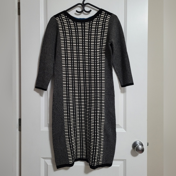 🥳2 for $40 Just Taylor Dress Size Medium - Picture 1 of 7